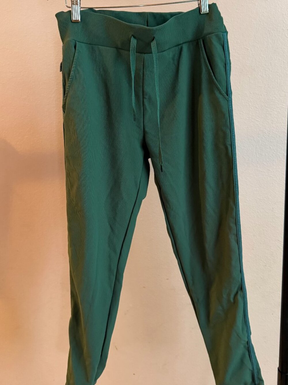1st Phorm Joggers in Green